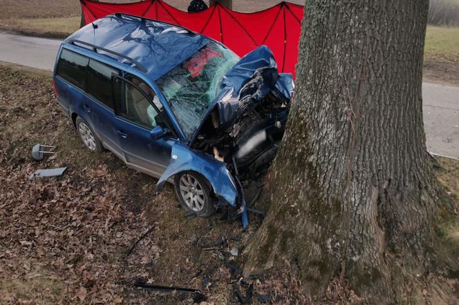 Tragedia na trasie Jonkowo-Świątki. Nie żyje 31-latek