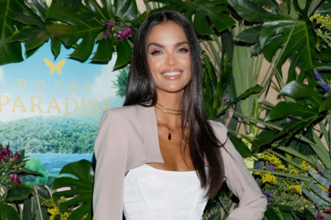 Klaudia El Dursi Hotel Paradise