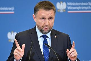 Oskarżają ministra Kierwińskiego o brzydki czyn. Pewnie jakiś błąd sprzętowy