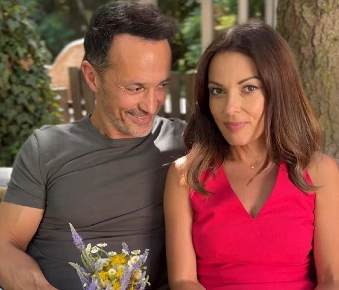 Barwy szczęścia. Mariusz sprawi, że Kasia poczuje się w jego domu jak królowa! Ta desperacja pomoże, by ją przy sobie zatrzymać? - WIDEO, ZDJĘCIA