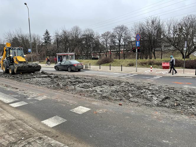 Beton zalał ulicę w Warszawie