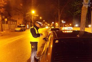 Nocne kontrole sopockich taksówkarzy. Nie wszyscy mieli uprawnienia i wymagane dokumenty