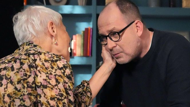 Barwy szczęścia odc. 3181. Krystyna Złota (Hanna Bieluszko), Marek (Marcin Perchuć)