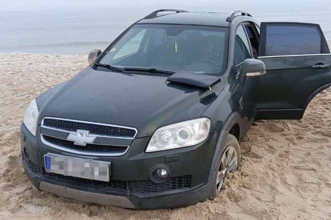 Samochód na plaży w Gdańsku