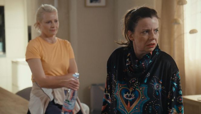 Rodzinka.pl 17 sezon odc. 293. Marysia (Agata Kulesza), Natalia (Małgorzata Kożuchowska)