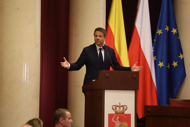 Nadzwyczajna sesja Rady Warszawy