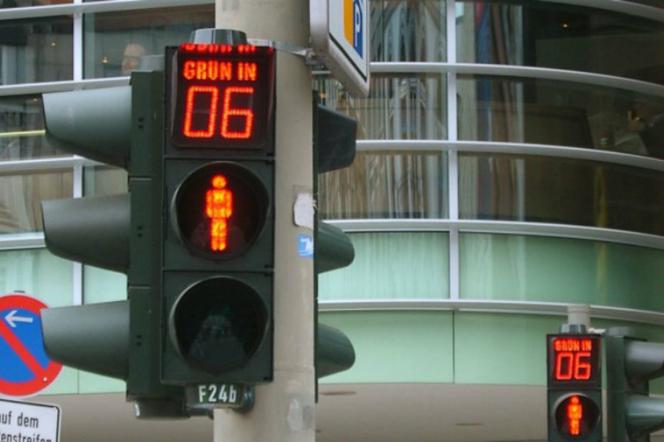 Poznań: Mieszkańcy chcą czasomierzy przy sygnalizacji świetlnej. Przyłączycie się do akcji?