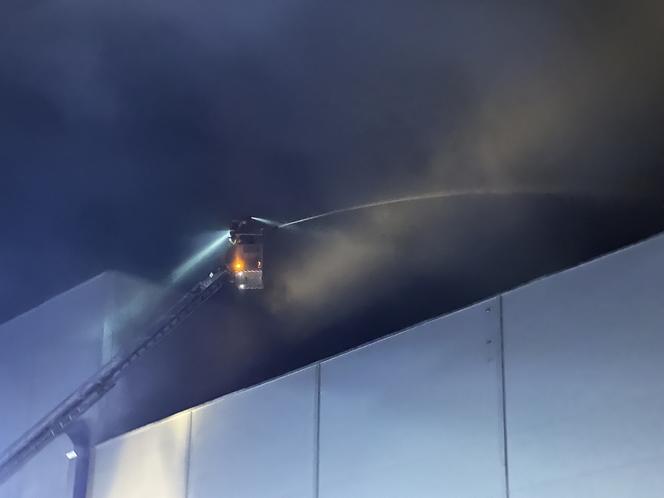 Gigantyczny pożar piekarni w Małopolu  Zdjecia od Rytla powinny być