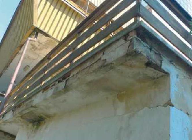 Uszkodzenia konstrukcji balkonów