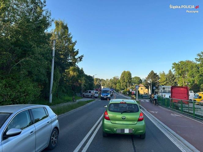 Śląskie: Samochód osoby zderzył się z rowerzystką. 20-latka trafiła do szpitala