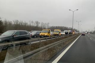 Dwa samochody zderzyły się na DK86 w Sosnowcu. Są utrudnienia 