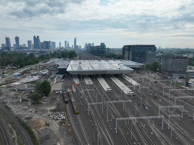 Warszawa Zachodnia to dworzec jak z bajki. Zbliża się koniec prac, ale wcześniej pociągi pojadą... na telefon!