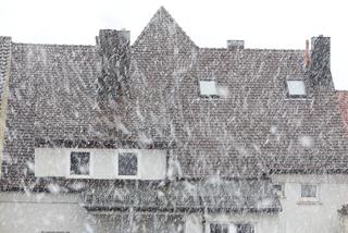 Śnieg i wichura! Fatalna pogoda we Wrocławiu! Orkan Sabina jeszcze postraszy? [OSTRZEŻENIA IMGW]