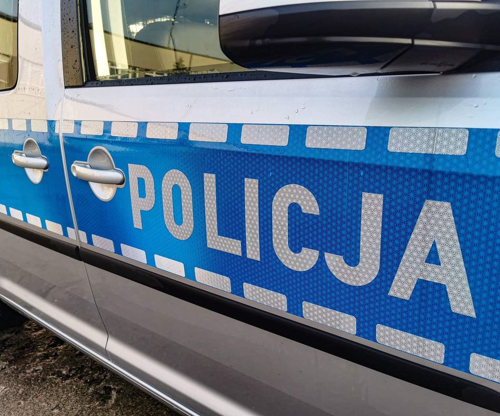 Tragiczny wypadek w Dziękoniach. Zderzenie samochodu osobowego z ciągnikiem. Nie żyje 50-latek