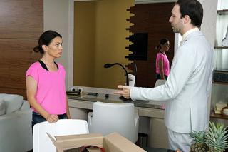 Barwy szczęścia odc. 1918. Szymon Jabłoński (Maciej Marczewski), Kasia Górka (Katarzyna Glinka)