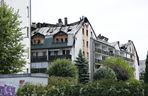 Blok przy ul. Powstańców w Ząbkach po pożarze