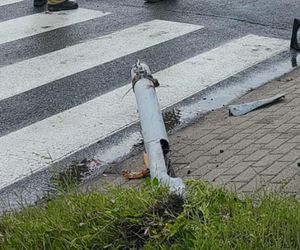 Tuszyn. Wypadek karetki. Uderzyła w nią 35-latka z dzieckiem [ZDJĘCIA]