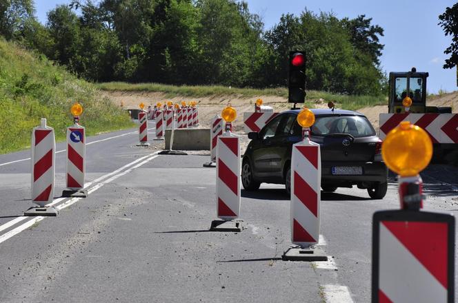 Trwa rozbudowa DK74 na odcinku  Gorajec-Szczebrzeszyn. Jaki jest postęp prac? [GALERIA]