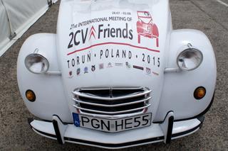 Światowy Zlot Miłośników Citroena 2CV w Toruniu