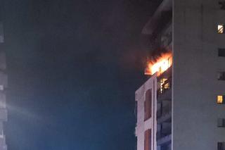 Pożar w jednym z krakowskich budynków. Strażacy interweniowali na szóstym piętrze