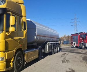 Na DK 50 nieszczelna cysterna przewoziła benzynę z Litwy na Ukrainę