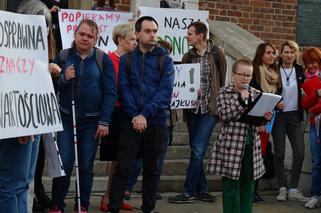 Manifestacja poparcia dla protestujących w Sejmie