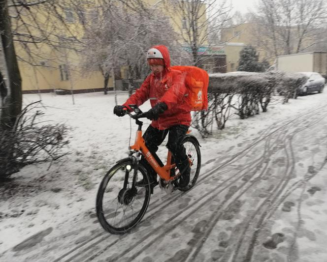 Śnieg zaskoczył Warszawę