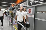 Kibice w szoku! Czekali na siatkarzy, a tu nagle wyszli polscy złoci medaliści