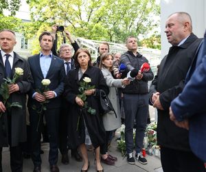 Upamiętnienie brutalnie zaatakowanej pracowniczki UW (8.05.2025)
