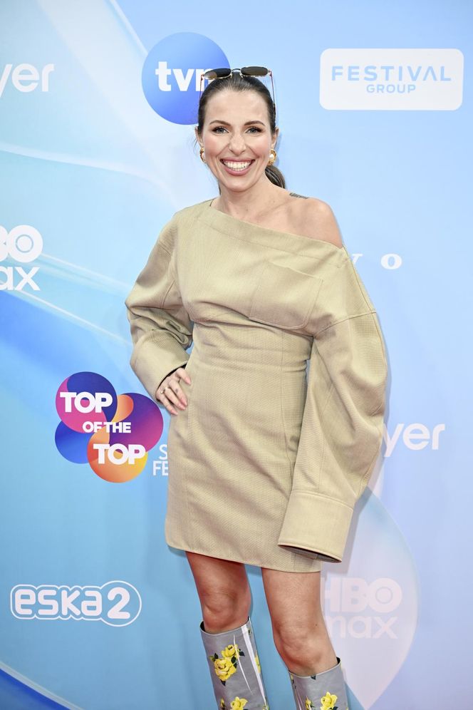 Była uzależniona i miała epizod w klasztorze. Teraz bierze udział w show TVN "Afryka Express"