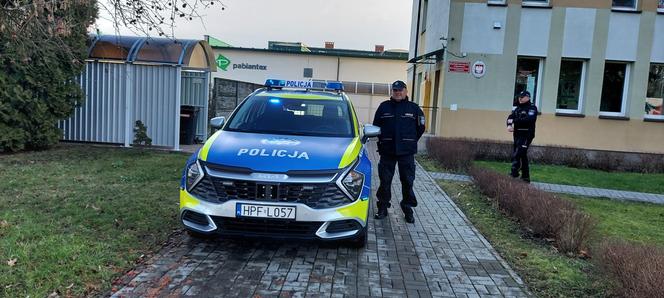 Policjanci z Ksawerowa mają nowy radiowóz