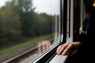 Nóż w pociągu Peterborough. Jak pasażerka usłyszała Diabeł nie wygra?