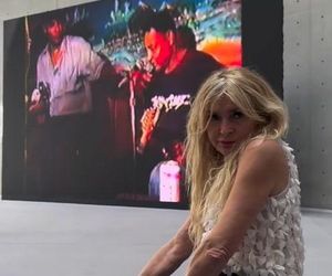 Monika Olejnik pręży biust w wydekoltowanej sukni. Co za sylwetka!