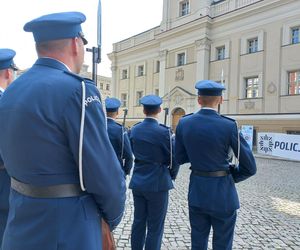 Trwają obchody Święta Policji w Lesznie. Świętują policjanci i policjantki