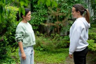 M jak miłość odc. 1677. Magda (Anna Mucha), Kinga (Katarzyna Cichopek