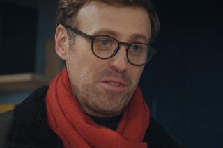 M jak miłość, odcinek 1858: Dariusz Hoffman (Mateusz Rusin)