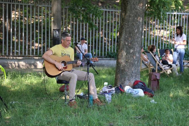 Pierwszy tegoroczny „Brunch pod chmurką” w Lublinie za nami. Było dobre jedzenie, muzyka i prelekcje