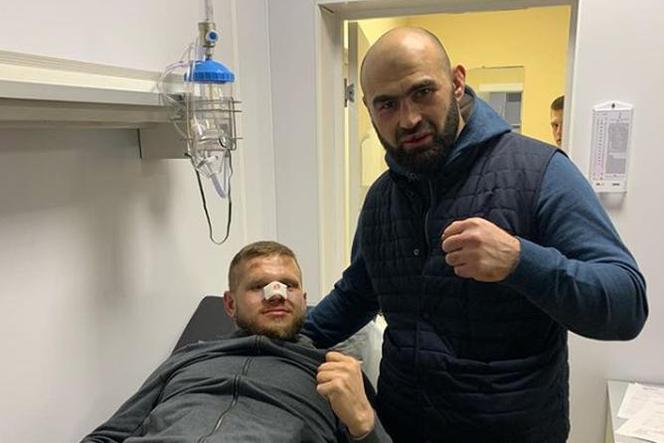 UFC: Rosjanin ROZKWASIŁ nos Tyburze, a później poszedł do niego do szpitala [ZDJĘCIE]