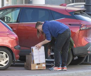 Damięcki i Schejbal wiją wspólne gniazdko? Noszą ciężkie kartony