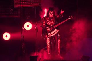 Gene Simmons przechwala się, z iloma kobietami spał w trakcie kariery!