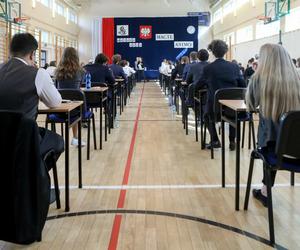 Rok szkolny 2022/23 - KALENDARZ egzaminów. Kiedy matura i egzamin ósmoklasisty 2023?