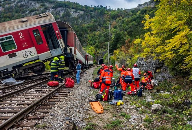 Zderzyły się dwa pociągi ekspresowe na Słowacji
