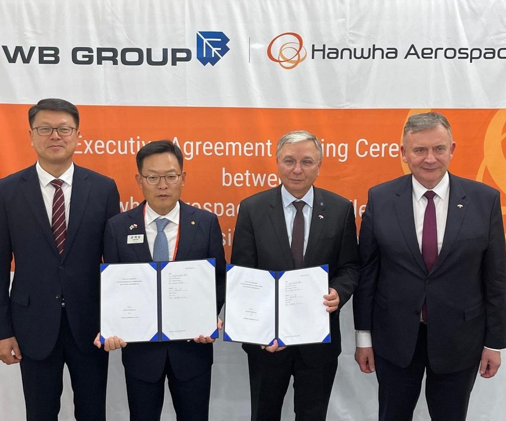 Podpisanie umowy między Grupą WB a Hanwha Aerospace