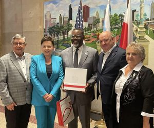 Tłumy rodaków i „Ojczyzna” Grechuty na śniadaniu u burmistrza Chicago