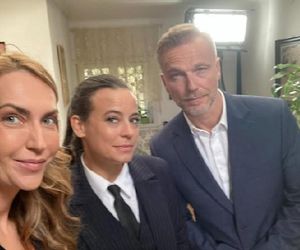 M jak miłość nowy sezon. Viola (Magdalena Waligórska), Magda (Anna Mucha), Andrzej Budzyński (Krystian Wieczorek) na planie