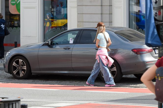 Doda w Żabce z torebką za 150 tyś zł 