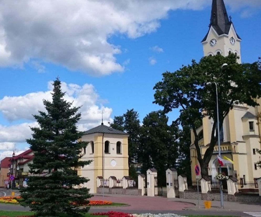 Brama Mazur na Podlasiu, która każdego zaszokuje swoją historią. Mieszkańcom bliżej do sąsiadów!