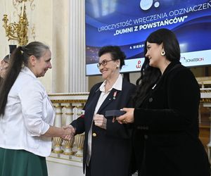 Dziennikarka Super Expressu Izabela Kraj odznaczona medalem Dumni z Powstańców