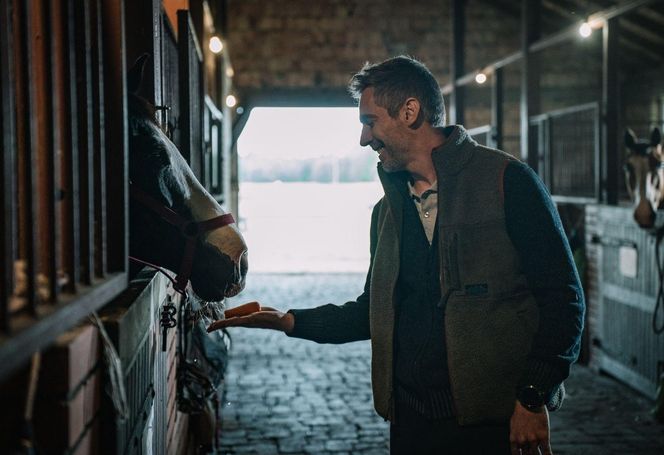 "Profilerka" sezon 2 - odcinek 12 streszczenie. Jarek Rekowski przyznaje się do romansu z żoną szefa