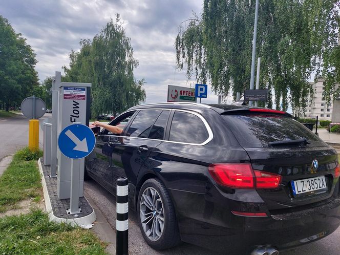 Szpital "papieski" ma nowy system parkingowy